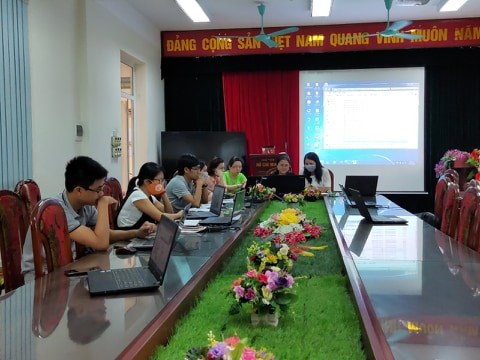 Buổi tập huấn trực tuyến mạng xã hội, học tập Viettelstudy thông qua phần mềm zoom tại trường THCS Cao Bá Quát ngày 28/3/20020.